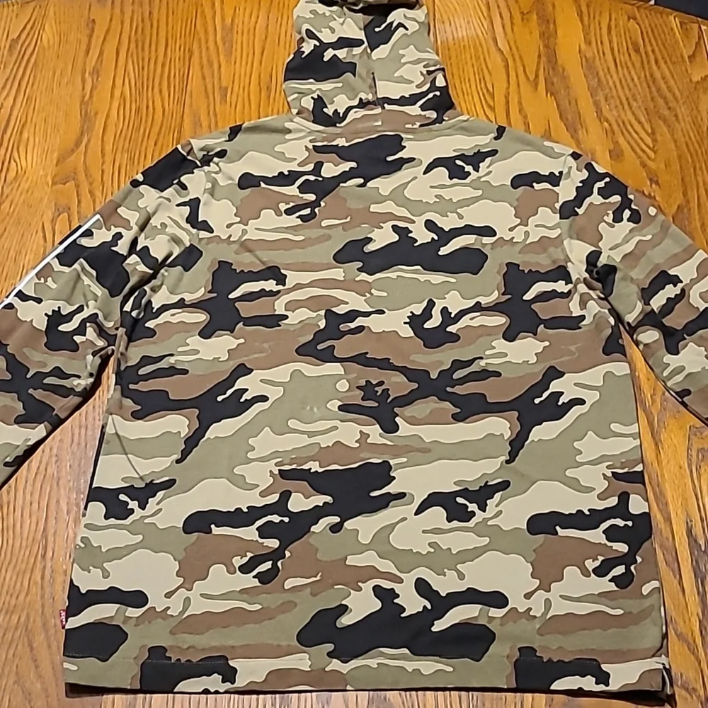 Levi's Green & Tan Camouflage Hooded Shirt - Men's Medium